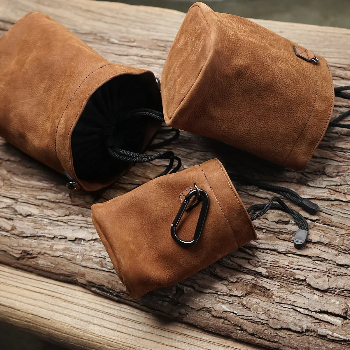 Tossae Artisan Leather Camera Pouch
